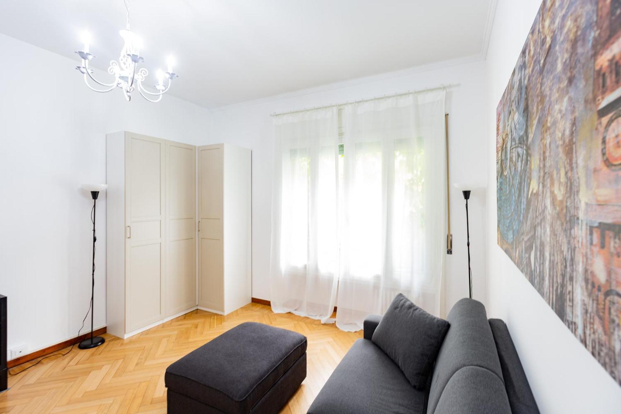 Letizia5 Sweet And Cozy Mailand
