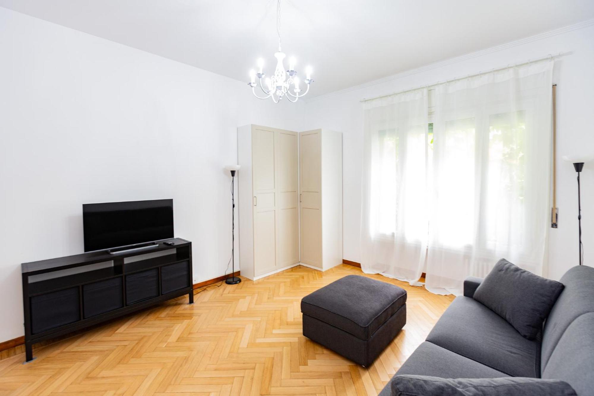 Letizia5 Sweet And Cozy Mailand